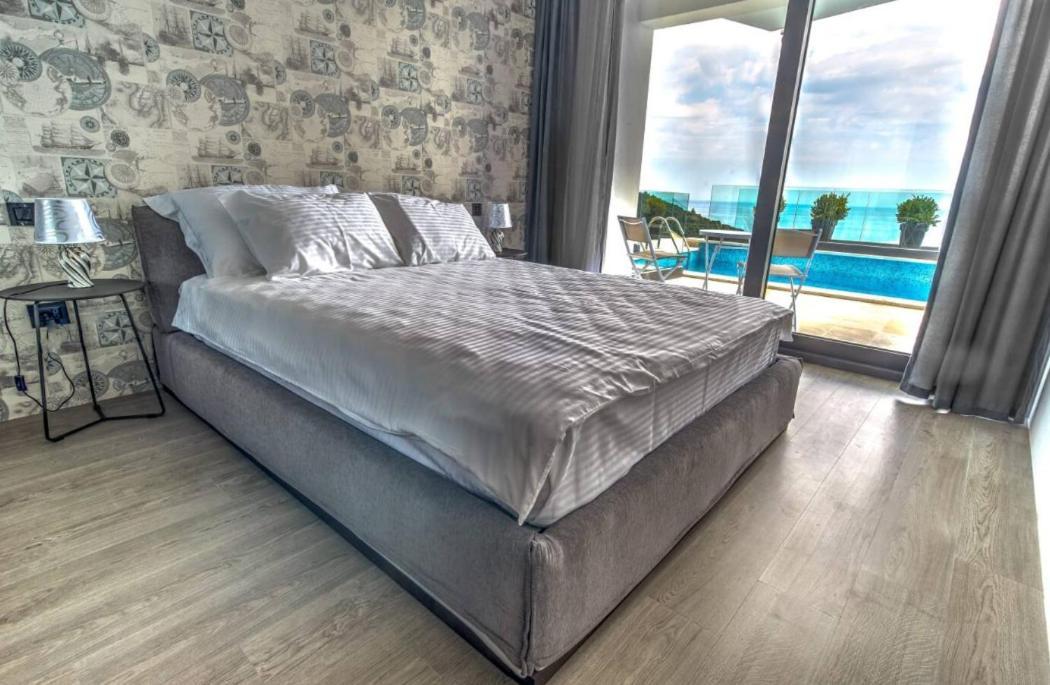 Harika Bir Yer * Budva
